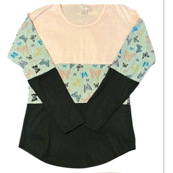 No boundaries like new size small long sleeve pink black & butterflies T-shirt - Picture 1 of 10